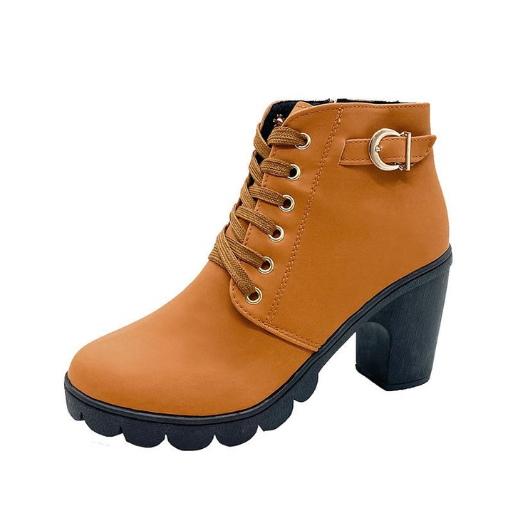 Damen nan elegante Schnür-Stiefelette mit mittlerem Blockabsatz, profilierter Gummilaufsohle und dekorativer Metallschnalle Echo Archiv