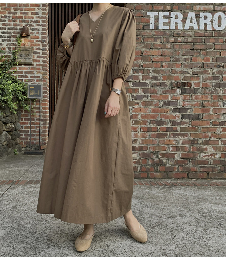 Damen Maxikleid mit V-Ausschnitt, geraffter Taillennaht und voluminösen dreiviertel-Ärmeln – Valéora