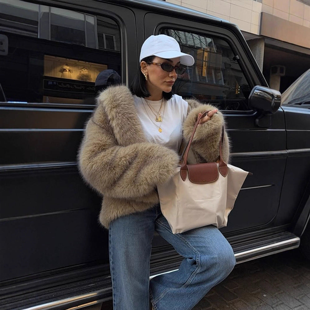 Damen Boxy-Kunstpelzjacke im Teddy-Look mit Oversize-Schalkragen Echoarchiv