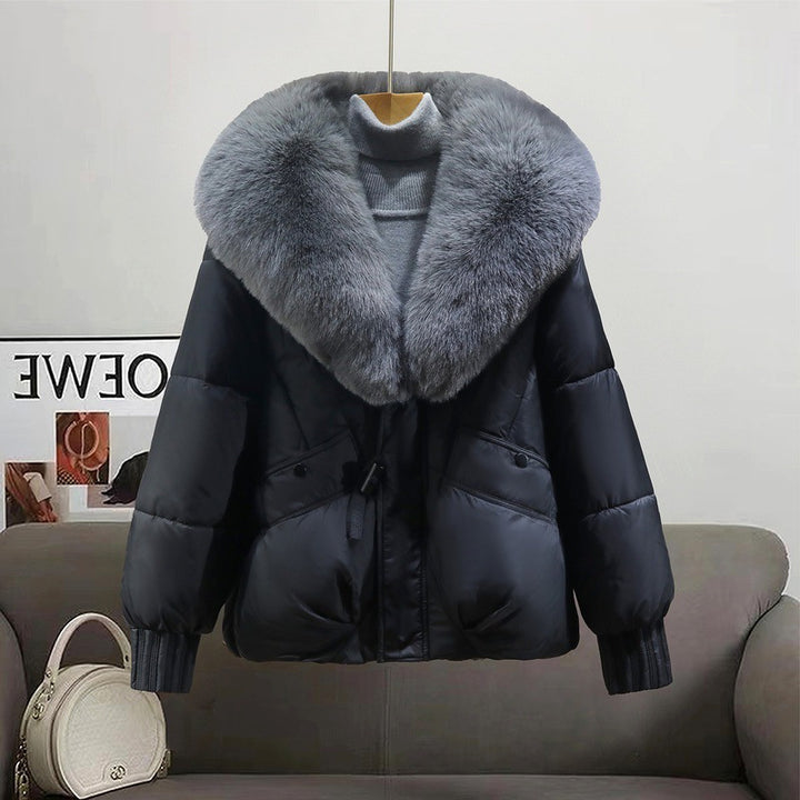 Damen Kurzsteppjacke im Boxy‑Cut mit extra breitem Schalkragen aus Kunstfell und Rippbündchen Echo Archiv