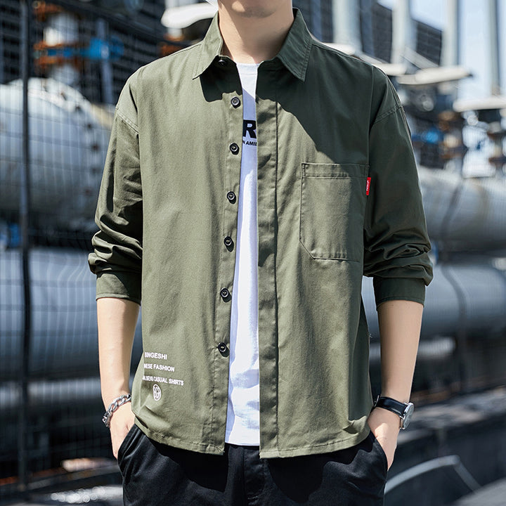 Herren Oversized-Hemdjacke im Casual-Worker-Stil mit Brusttasche und durchgehender Knopfleiste Echoarchiv