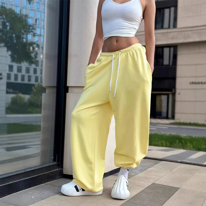 Damen oversized Fleece-Sweathose mit tiefem Schritt, Kordelzugbund und lässiger Streetwear-Passform – Avérine