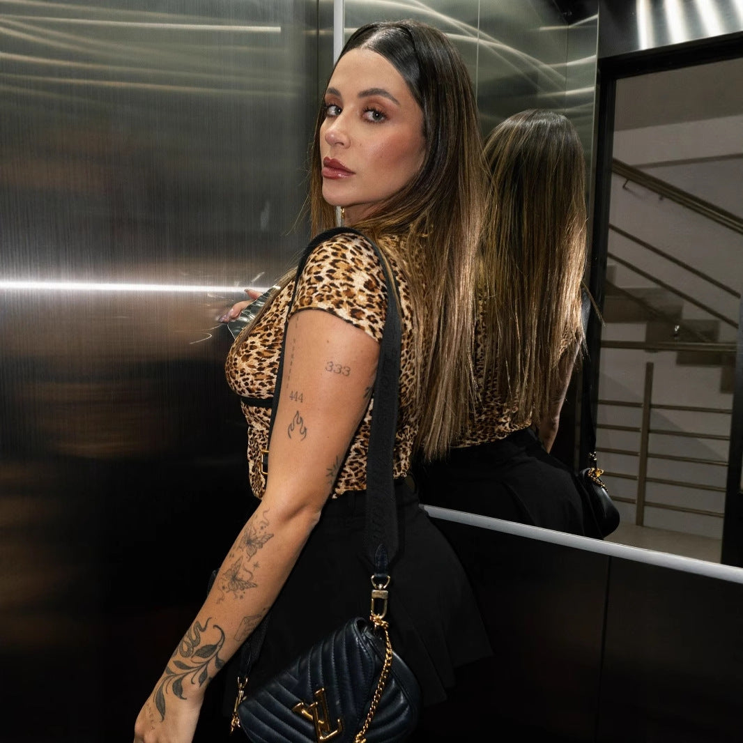 Damen Kurzes Oberteil mit kreativem Animal-Print und edlen Spitzenakzenten Echo Archiv