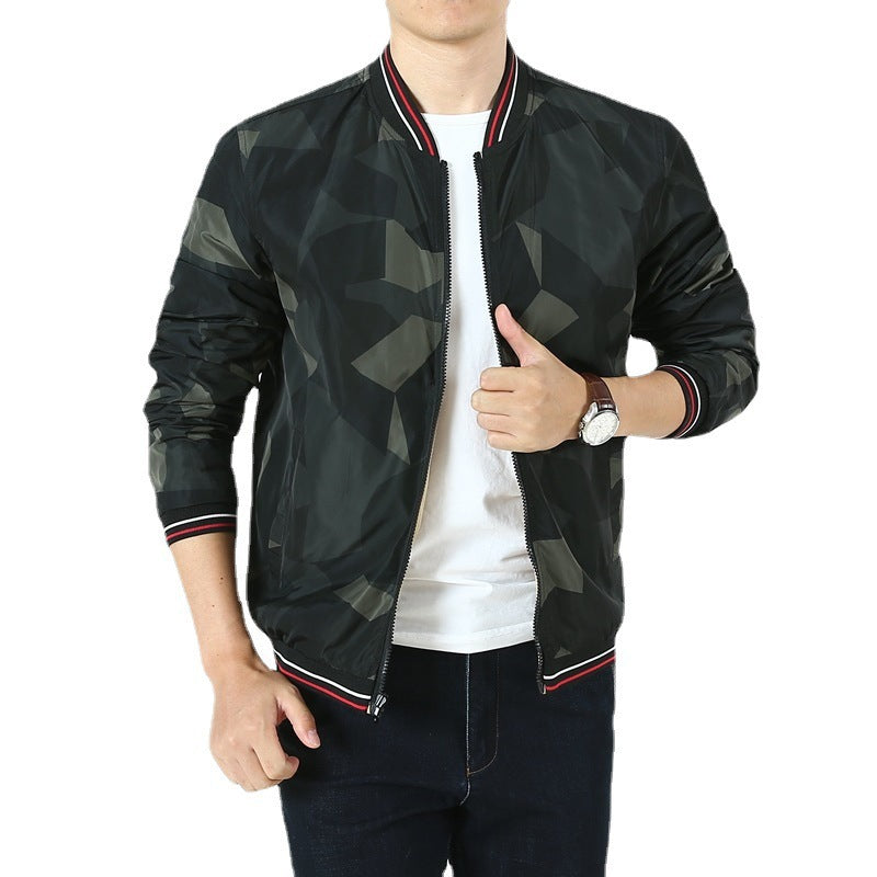 Herren Leichter Bomberblouson im Retro‑Sportstil mit geripptem Kragen und Reißverschluss‑Taschendetail Echoarchiv