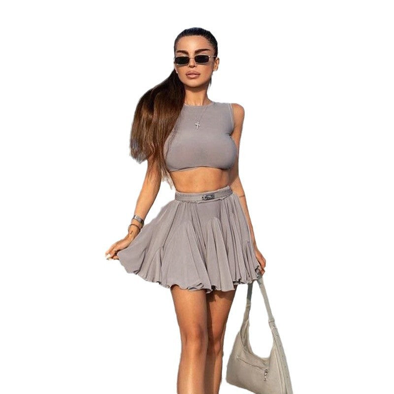Damen Sportliches Crop-Top und Skaterrock Set Echo Archiv