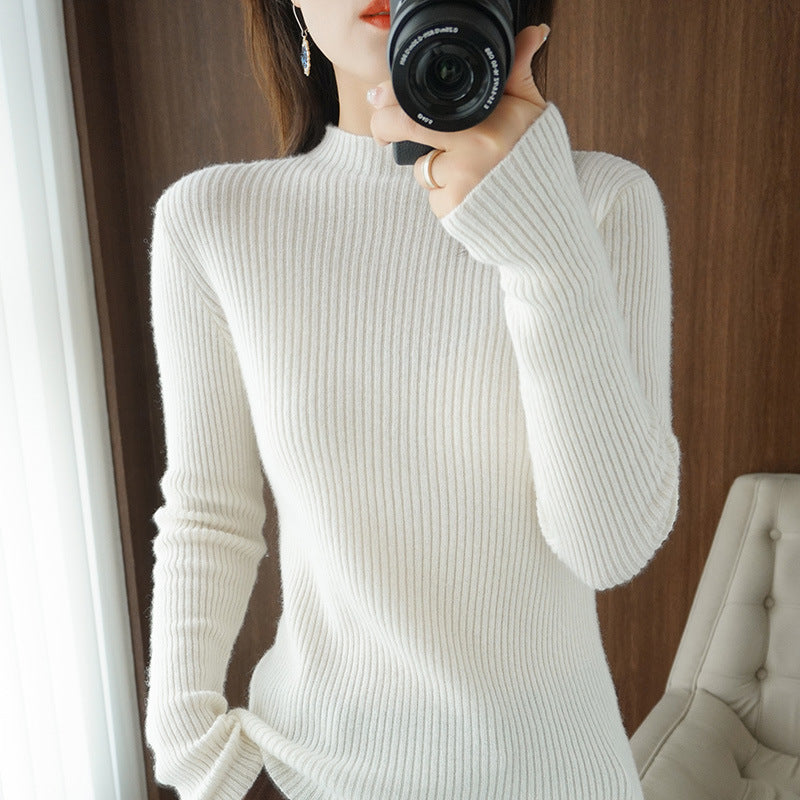 Damen Luxus-Feinstrickpullover mit schmaler Rippenstruktur und kurzem Stehkragen Echoarchiv