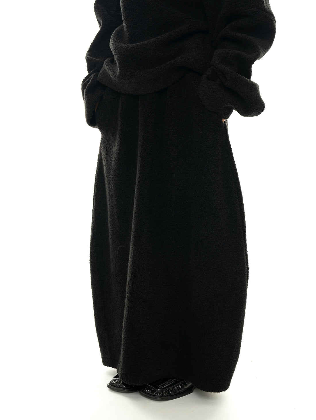 Damen Maxi-Rock aus Teddy‑Fleece mit hohem Elastbund und weitem Fall Echoarchiv