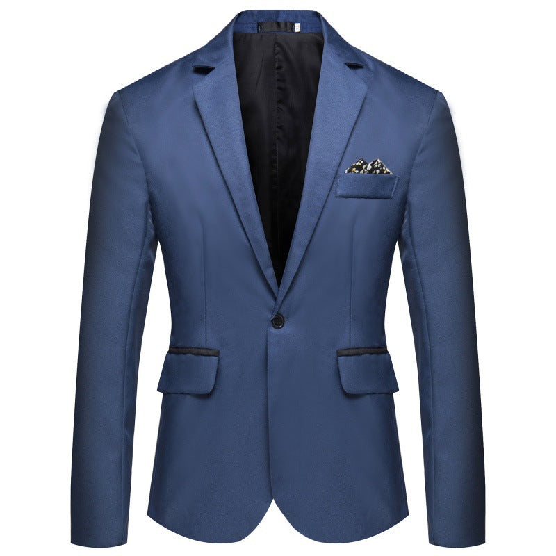 Herren Eleganter Blazer mit seidig-matter Oberfläche und Knopfdetails Echoarchiv