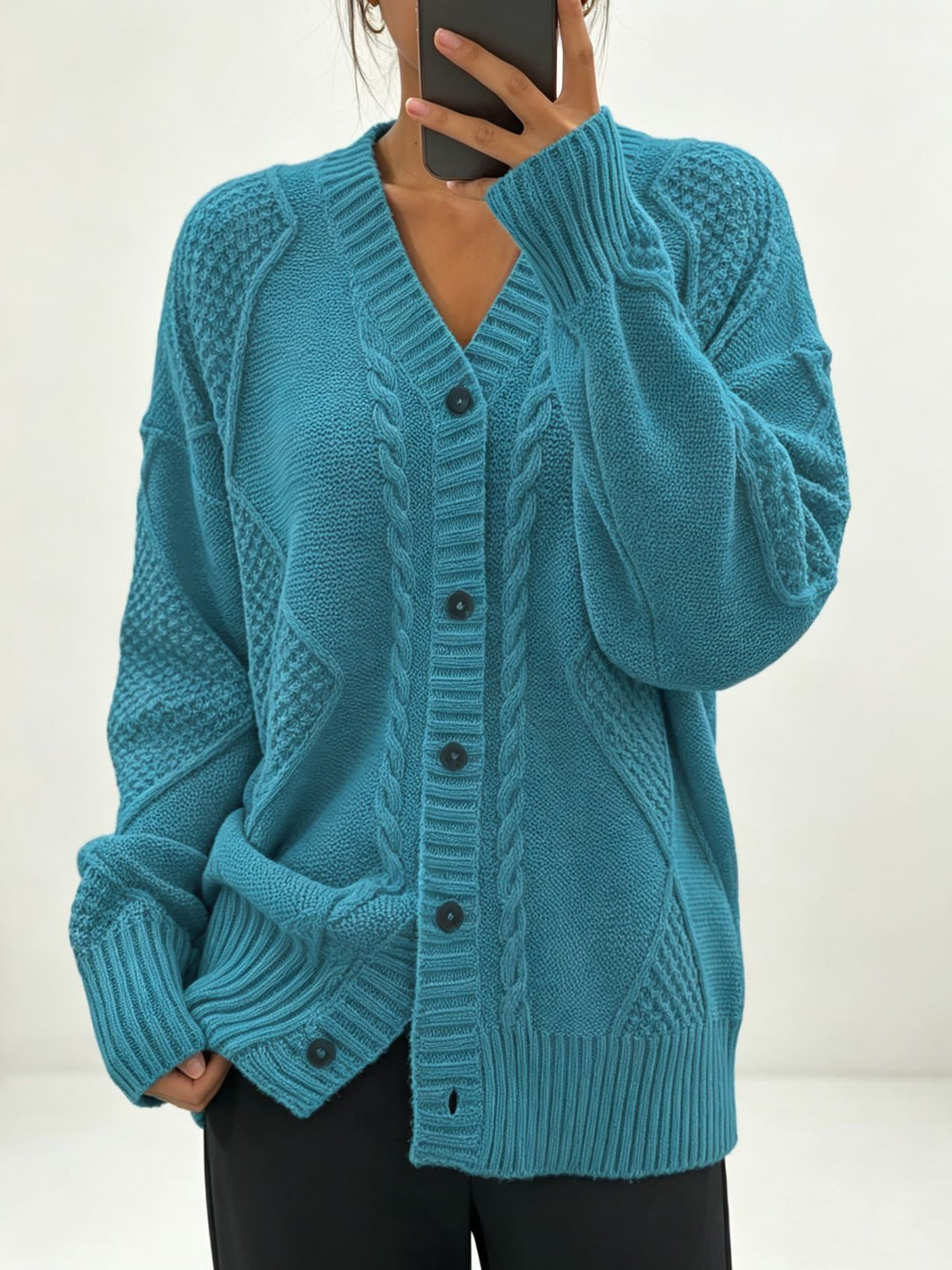 Damen Oversize Strickcardigan mit Zopf- und Strukturdetails – Veloura