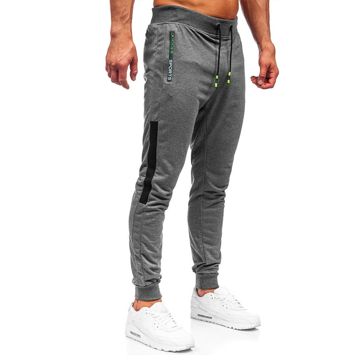 Herren Sportliche Jogginghose mit atmungsaktivem Material und funktionalen Taschen Echoarchiv