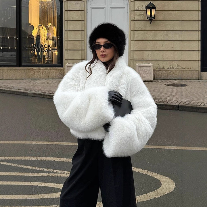 Damen Kurze kuschelige Faux‑Fur‑Bomberjacke mit voluminösem Schalkragen und kastiger Silhouette Echoarchiv