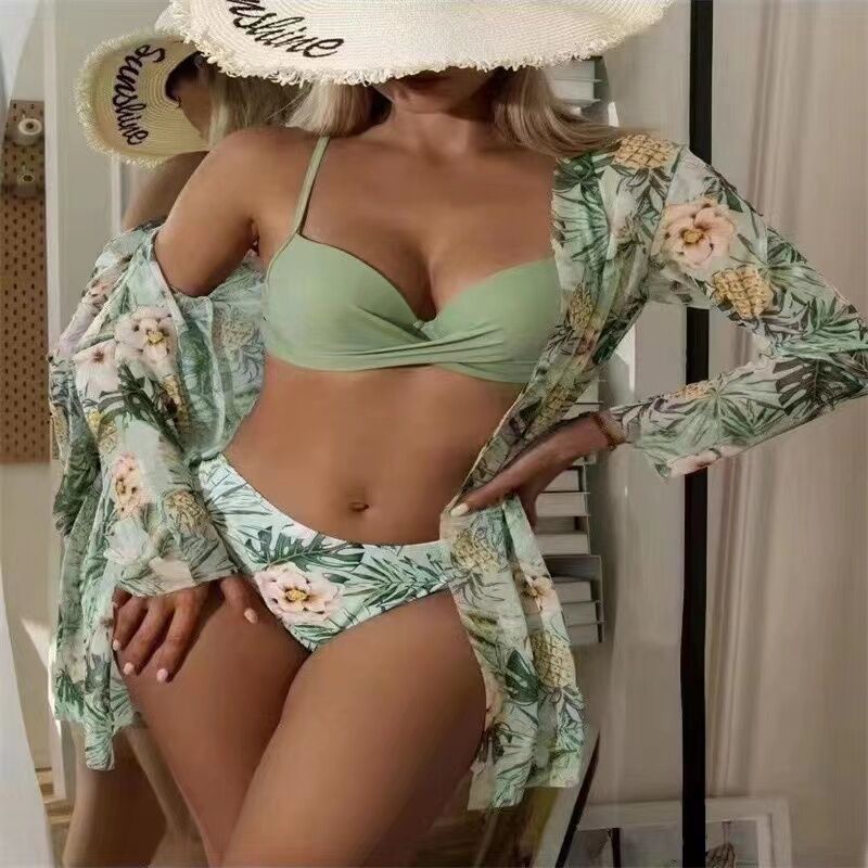 Damen Bikini-Set mit floralem Cover-Up Echo Archiv