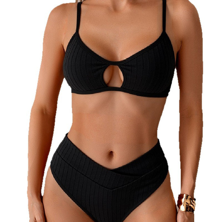 Damen Hochgeschnittener Bikini mit modischem Schlüssel-Ausschnitt Echo Archiv