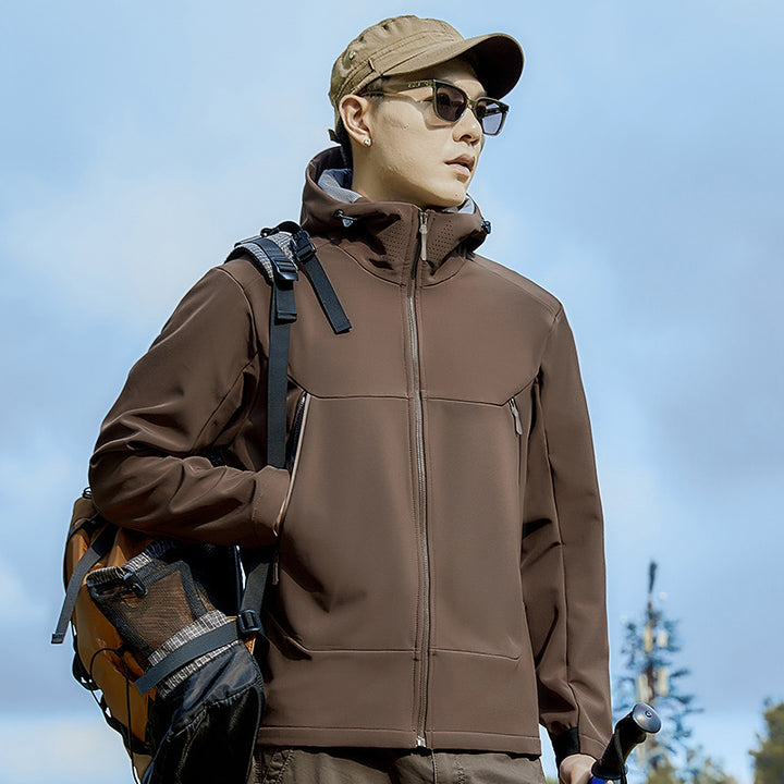 Herren Softshell-Funktionsjacke mit hohem Thermokragen, Kapuze und wasserabweisenden Reißverschlüssen Echoarchiv