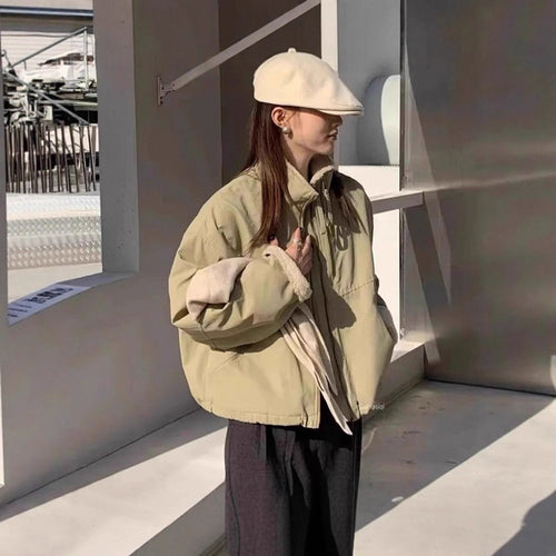 Damen Kurze Oversize Bomberjacke mit Teddyfutter an Bündchen und Stehkragen – Avenza