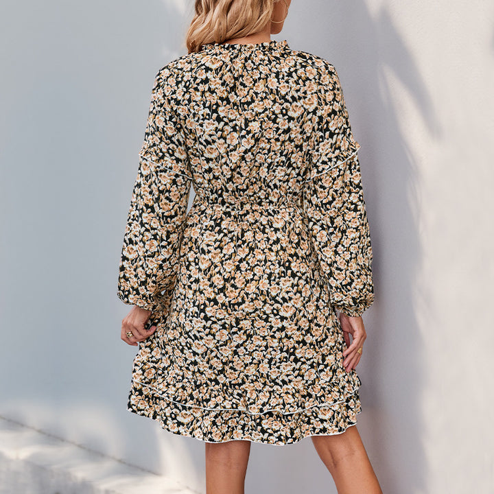 Damen Florales Midikleid mit V-Ausschnitt, Smok-Taillenbund und Volantstufen Echoarchiv