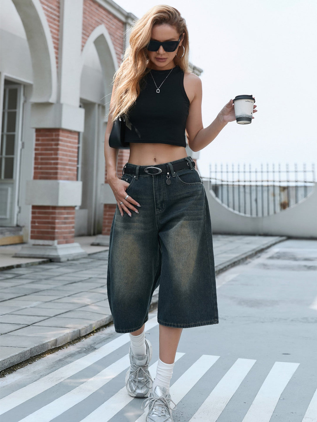 Damen Weite Denim-Culottes mit hohem Bund und praktischen Seitentaschen Echoarchiv