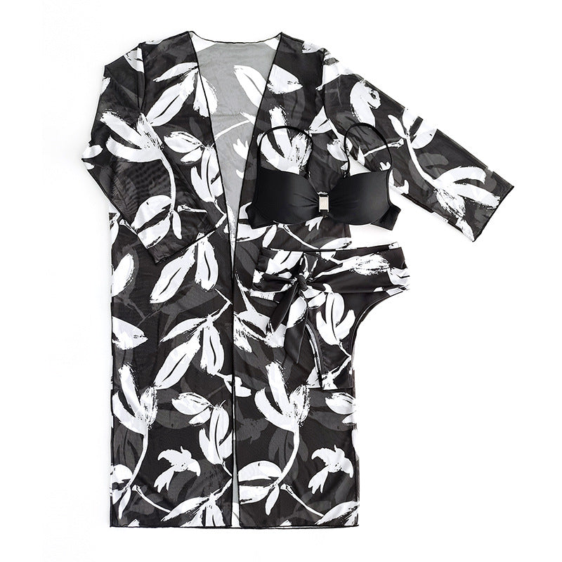 Damen Badecover-Up mit elegantem Grafikkleidungsdesign Echo Archiv