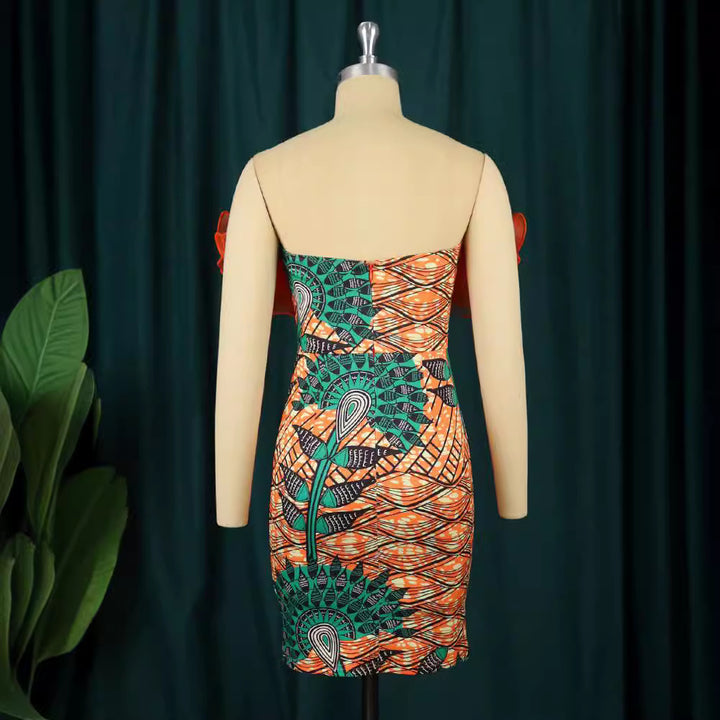 Damen figurbetontes Kleid mit voluminösen Rüschen Echo Archiv
