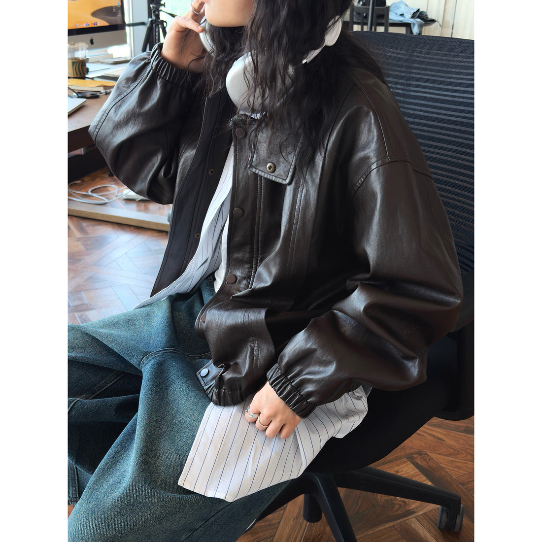 Damen Oversize-Lederimitat-Bomberjacke mit Stehkragen und elastischem Saum Echoarchiv