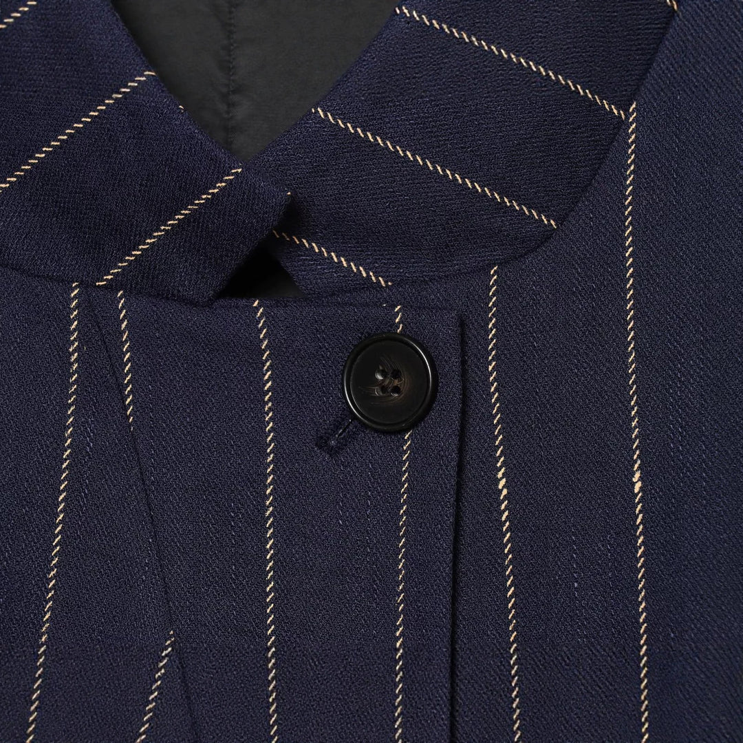 Damen Kurzblazer im Boxy-Cut mit Stehkragen und Nadelstreifen Echoarchiv