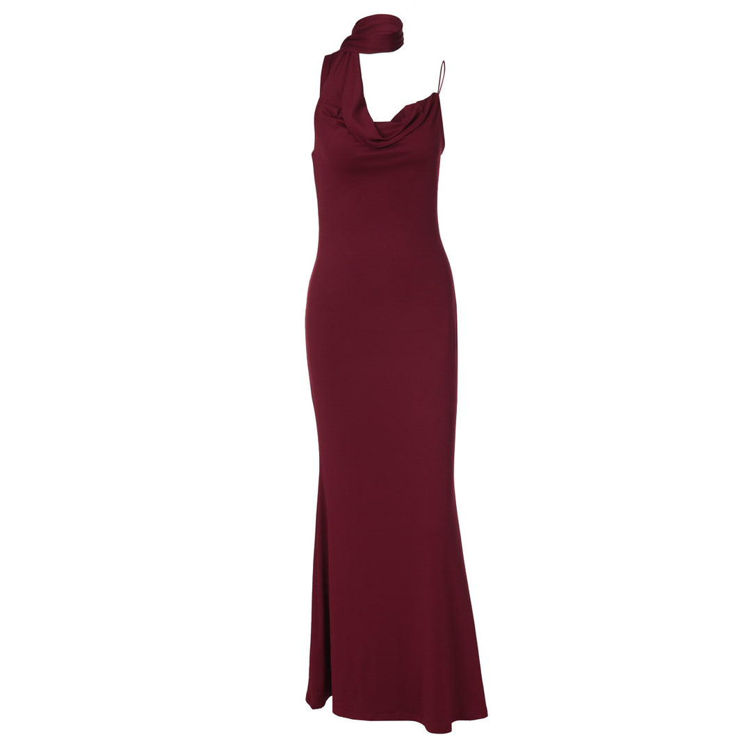 Damen Elegantes Maxikleid mit asymmetrischem Halterneck Echo Archiv