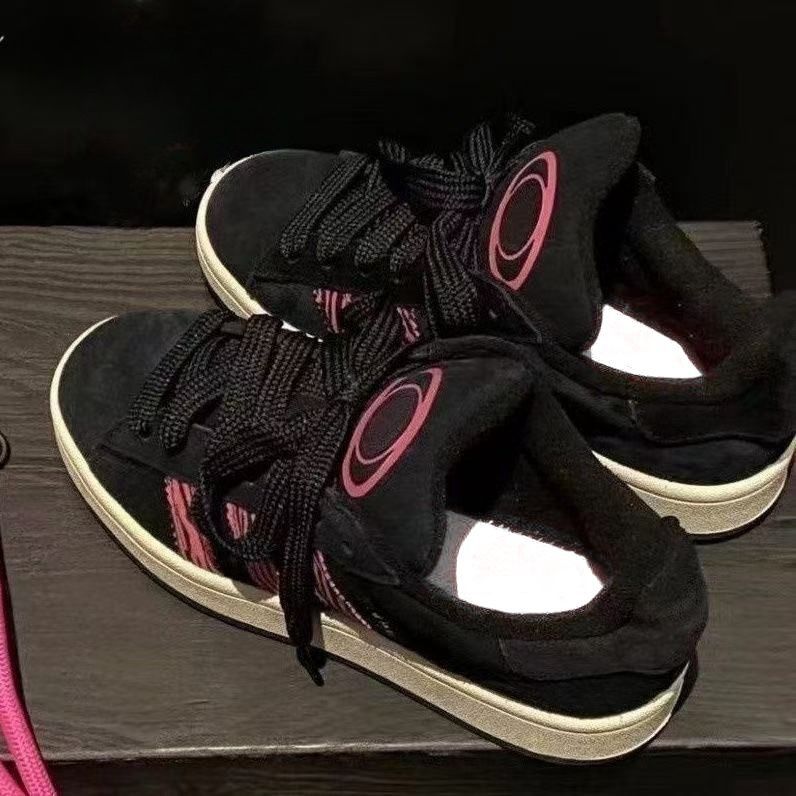 Damen Sportliche Sneakers mit modischem Akzent und robuster Sohle Echo Archiv