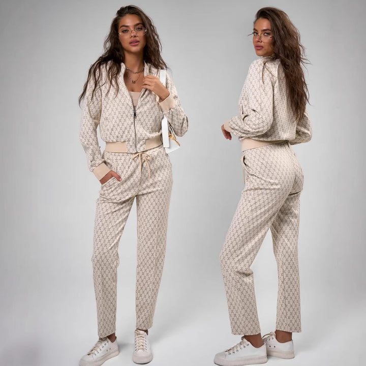 Damen jacquard Lounge-Set mit kurzer Bomberjacke und hochgeschnittener Kordelzug-Hose – Élanora