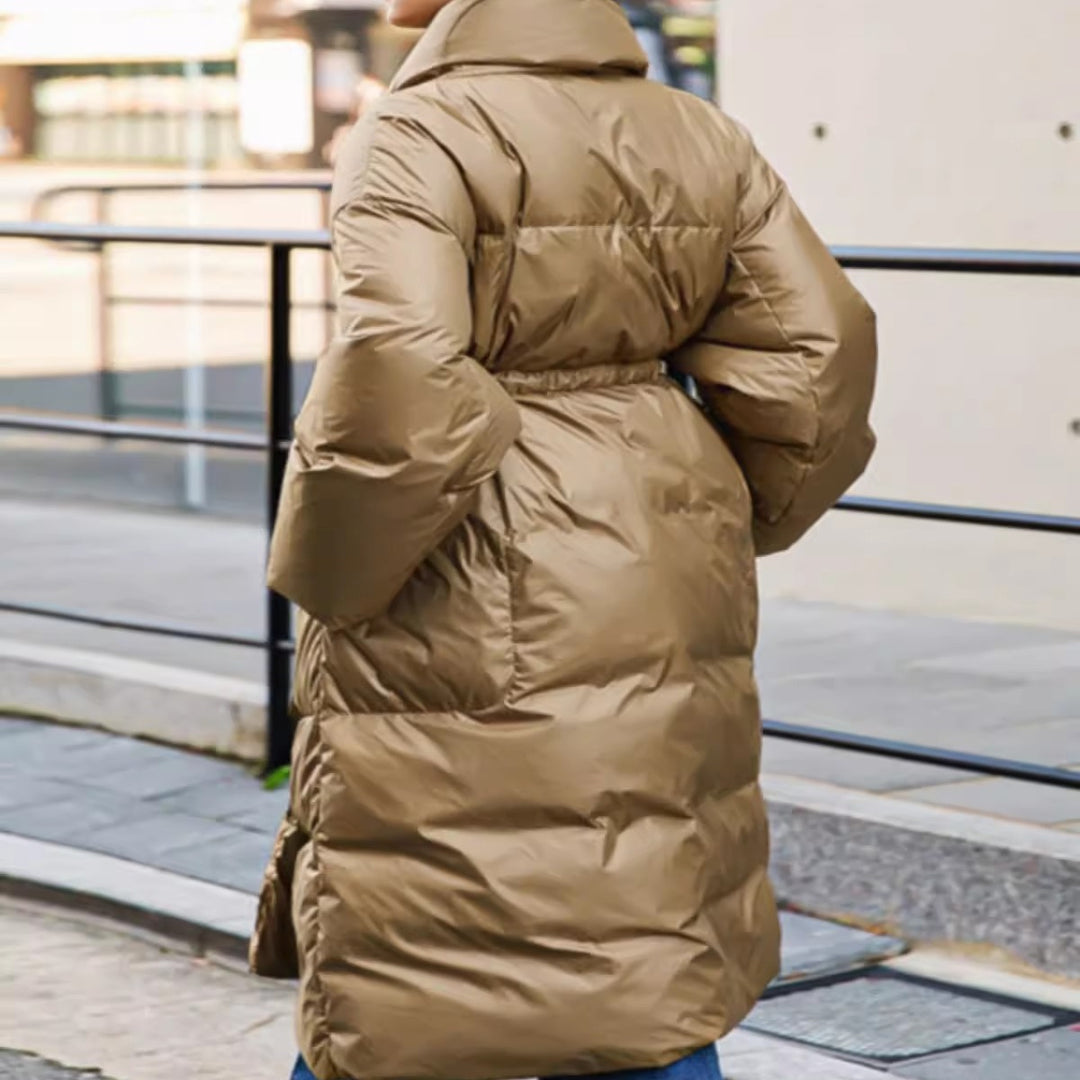 Damen Wattierter Longline-Parka mit Wickel-Bindegürtel und Volumenärmeln – Montévia