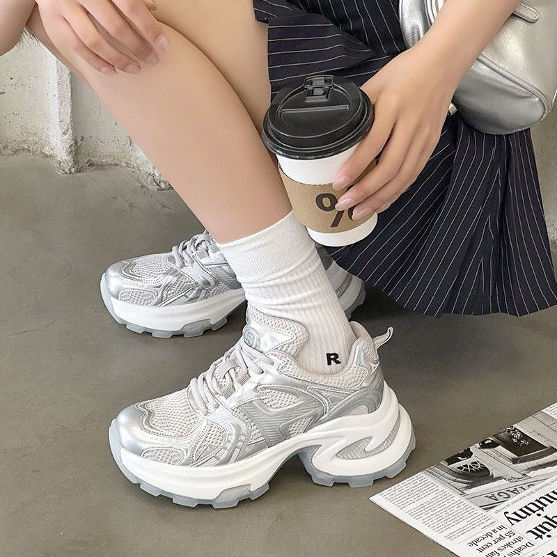 Damen Sportliche Sneakers mit atmungsaktivem Obermaterial und dämpfender Sohle Echo Archiv