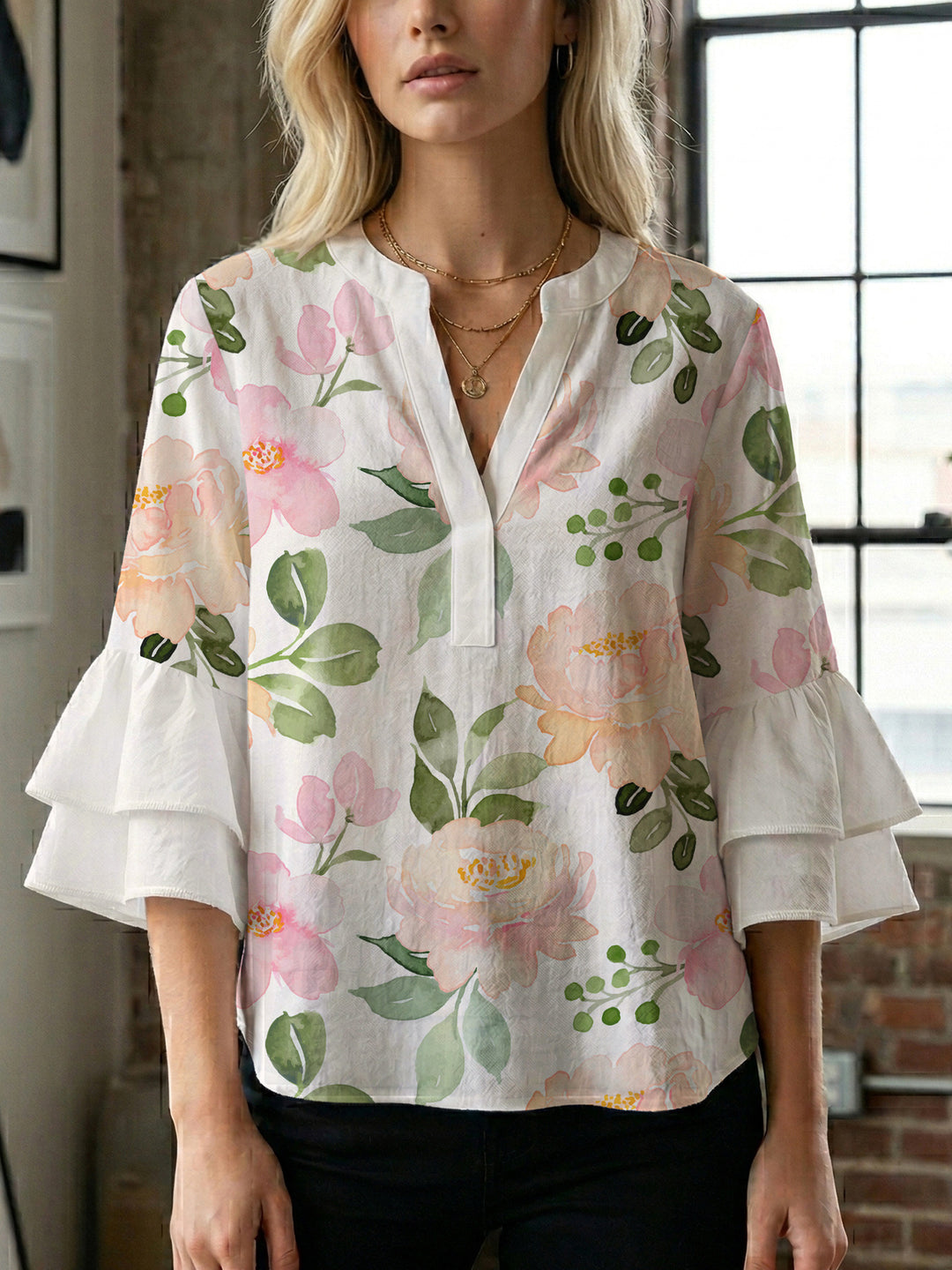 Damen elegantes Blusenshirt mit voluminösen Rüsenärmeln und grafischem Blumendesign Echo Archiv