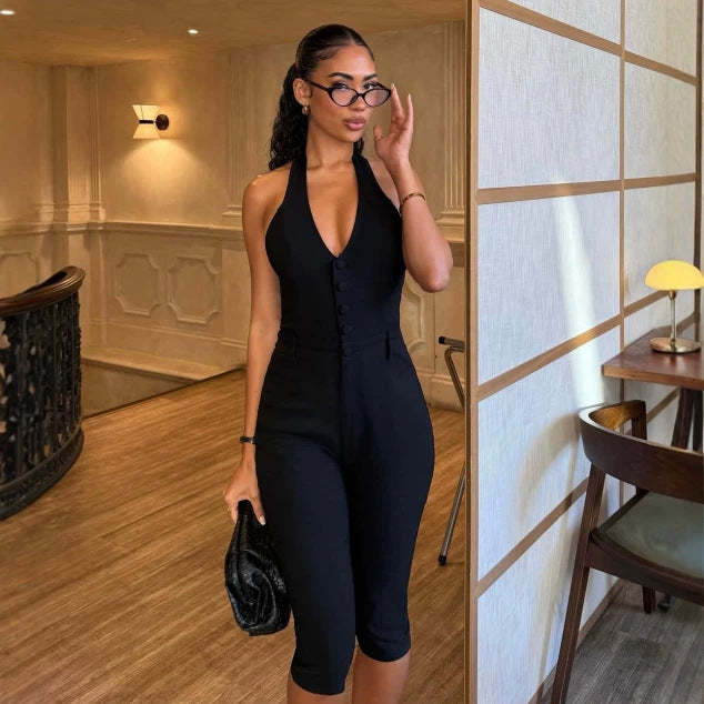 Damen figurbetonter Jumpsuit mit elegantem Halterneck und Knopfleiste Echo Archiv