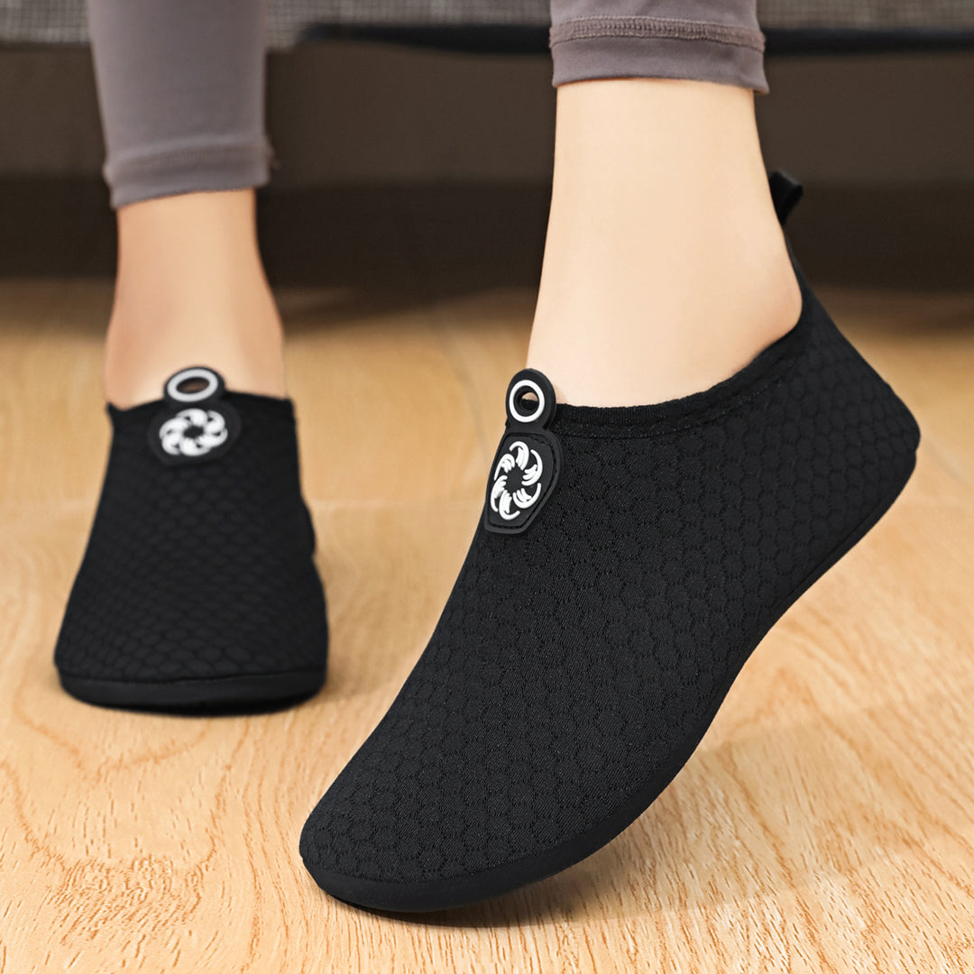 Damen nan leichter gestrickter Wasserschuh Slip-On mit nahtlosem Sockenschaft und rutschfester Gummisohle Echo Archiv