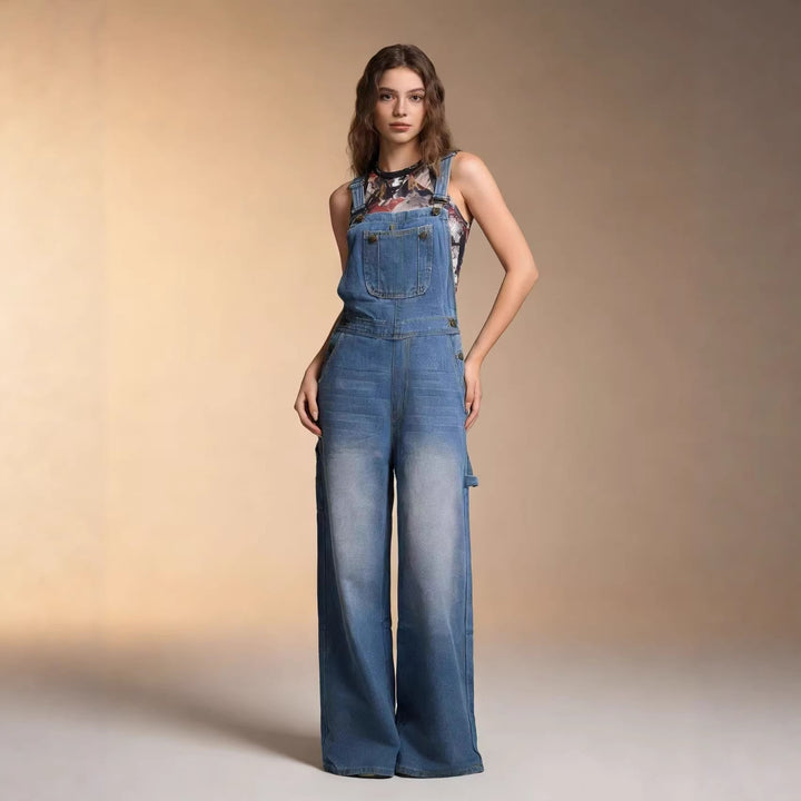 Damen Latzhose im lässigen oversized Schnitt mit funktionalen Seitentaschen Echo Archiv
