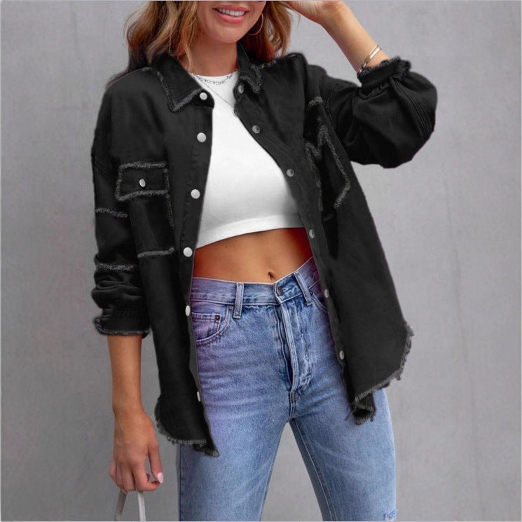 Damen Oversize-Denim-Utility-Hemdjacke mit ausgefransten Kanten und Pattentaschen Echo Archiv