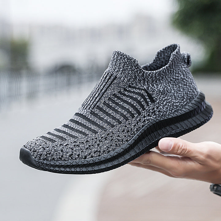 Unisex nan Slip-on Stricktrainer mit formstabilem Sockenschaft, reaktionsfreudiger Leichtsohle und rutschfester Profilkante Echo Archiv