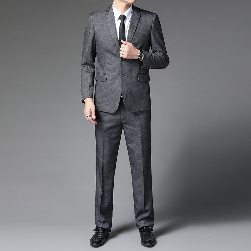 Herren eleganter Anzug mit modernem Schnitt und feinen Details Echoarchiv