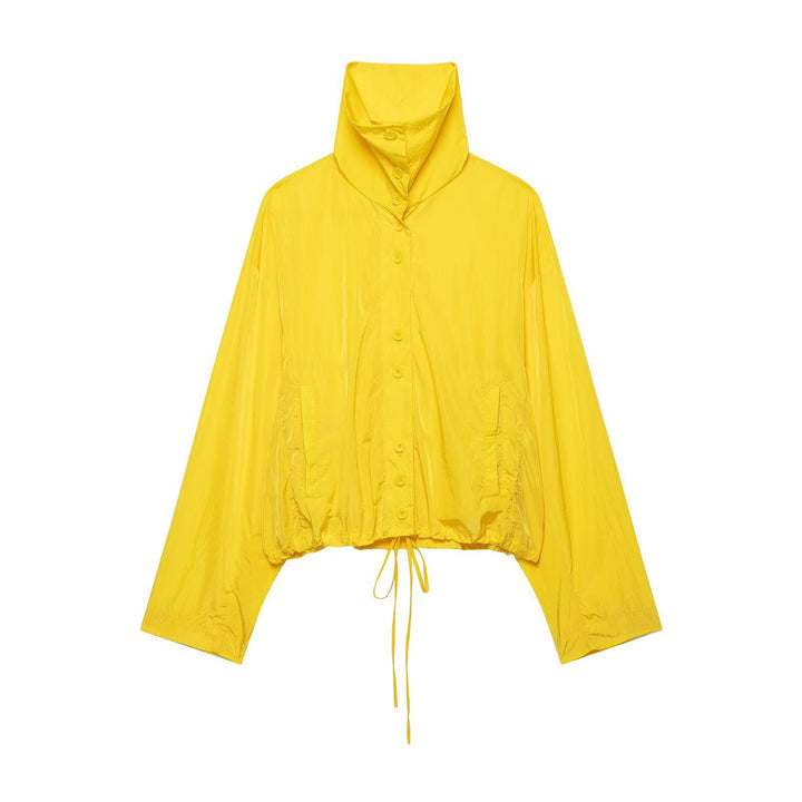 Damen Kurzer Tech‑Shell Blouson im Oversize‑Look mit hohem Stehkragen und Tunnelzug Echo Archiv