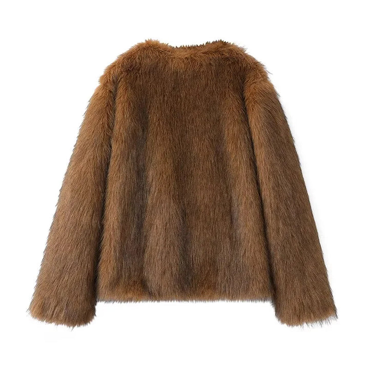Damen luxuriöse Kurzjacke aus veganem Kunstfell mit offenem Schalkragen und leichter Taillierung – Célinea