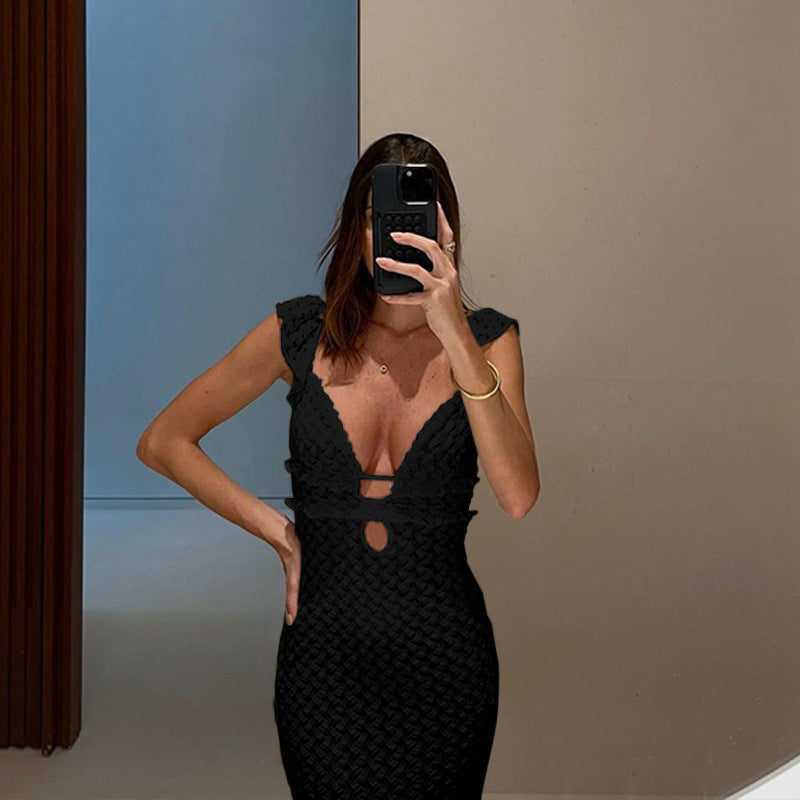 Damen Elegantes Spitzenkleid mit tiefem V-Ausschnitt und raffiniertem Schlitz Echo Archiv