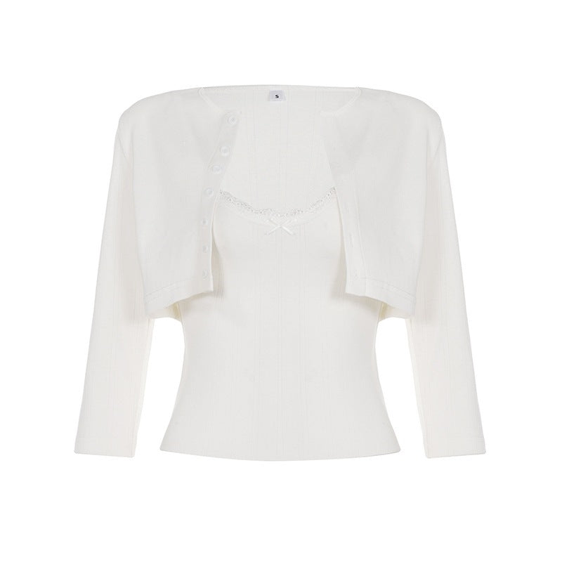Damen Zweiteiliges Feines Bolero-Set mit Spitzen-Cami und Knopfleisten-Cardigan – Élanora