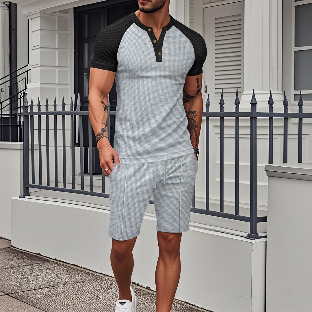 Herren Sportliches Oberteil mit Knopfleiste und Passenden Shorts Echoarchiv