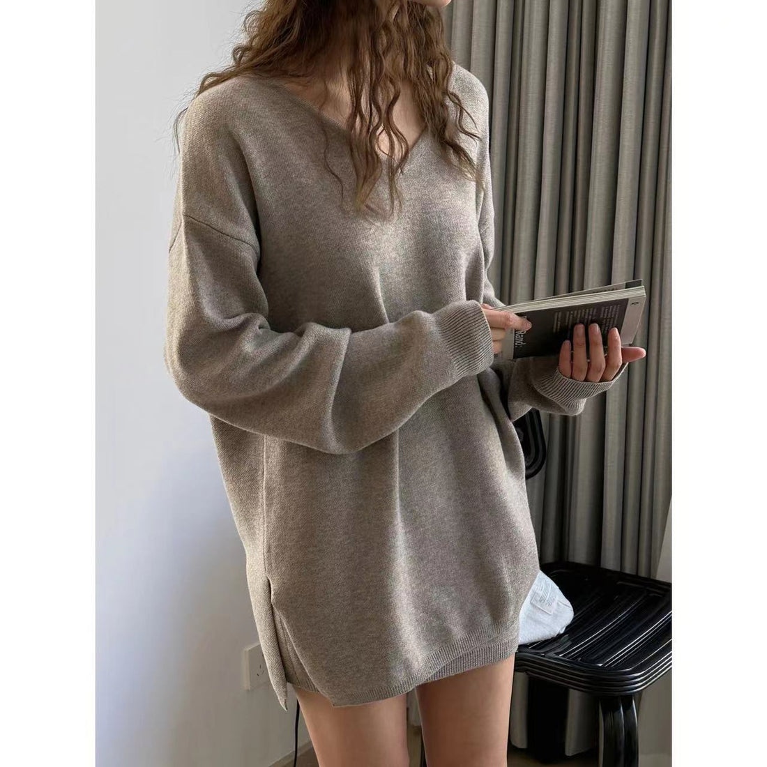 Damen Oversized V-Ausschnitt Feinstrick-Longpullover mit Seitenschlitzen Echoarchiv