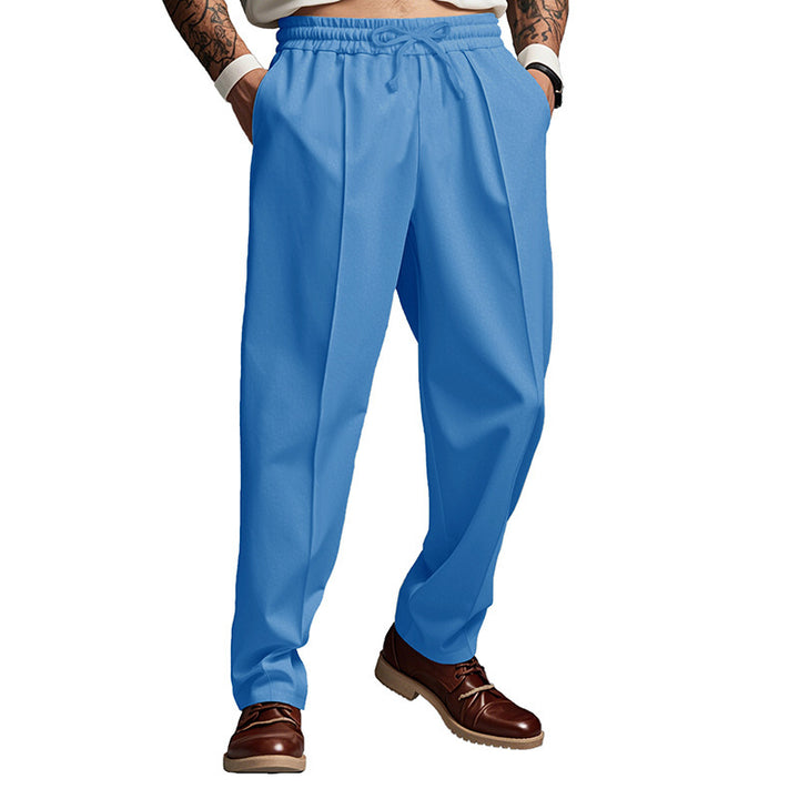 Herren Chino-Hose mit verstellbarem Bund und eleganter Faltenoptik Echoarchiv