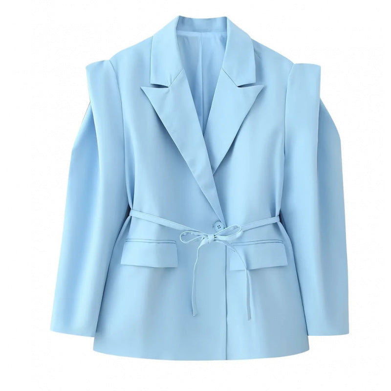 Damen Taillierter Blazer mit zarter Bindeband-Taille, betonter Schulterpartie und Pattentaschen Echo Archiv