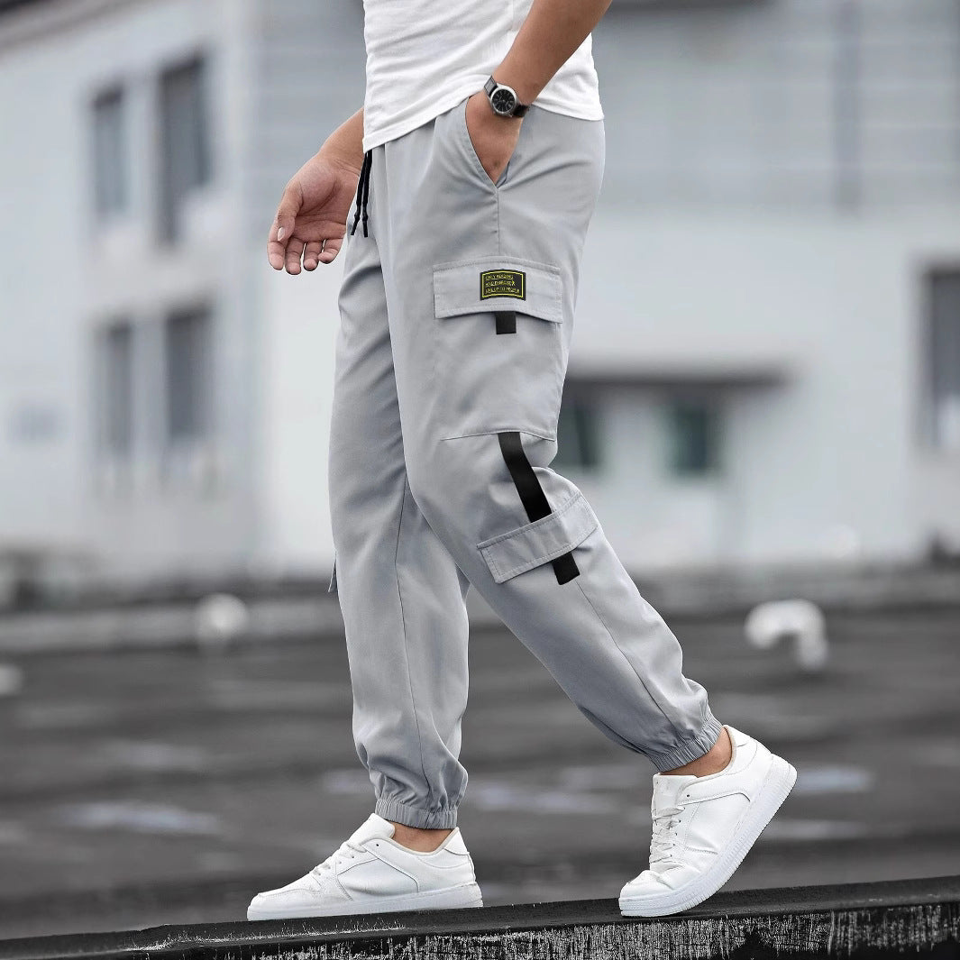 Herren Cargo-Hose mit funktionalen Taschen und elastischem Bund Echoarchiv