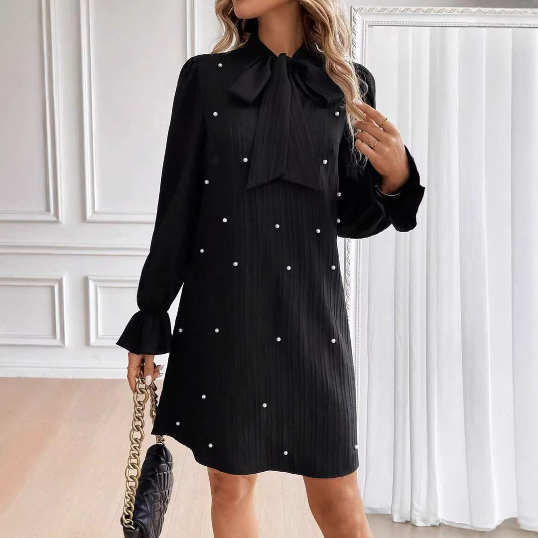 Damen Elegantes Minikleid mit Schleifenkragen und Rüschen Echo Archiv