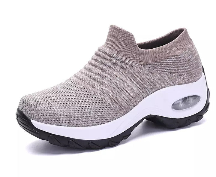 Damen gestrickter Slip-On Sportsneaker mit luftgepolsterter Zwischensohle Echo Archiv