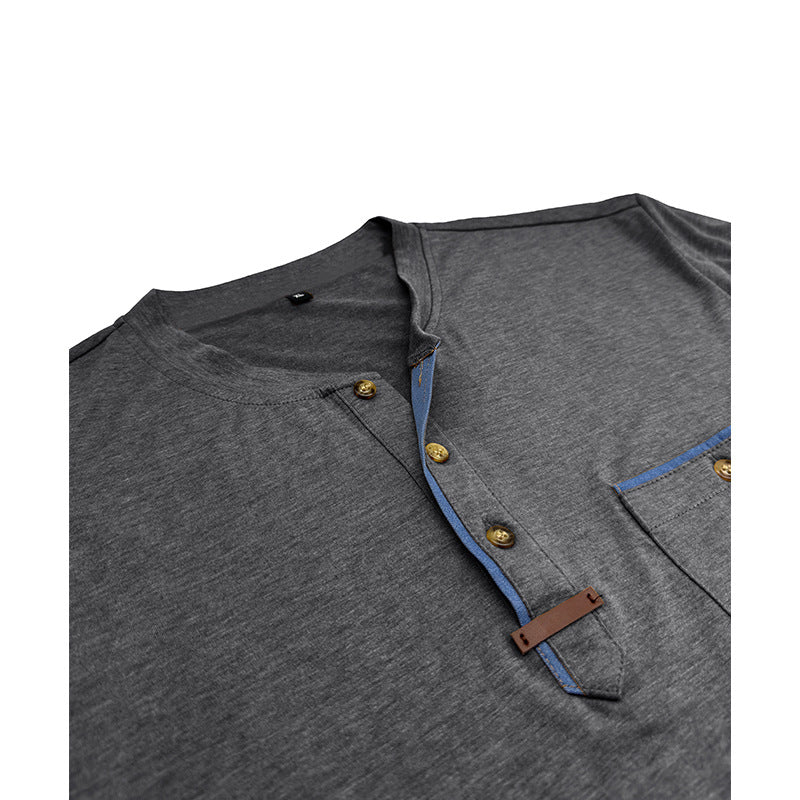 Herren Elegantes Langarm-Henley-Shirt mit kontrastierenden Details Echoarchiv