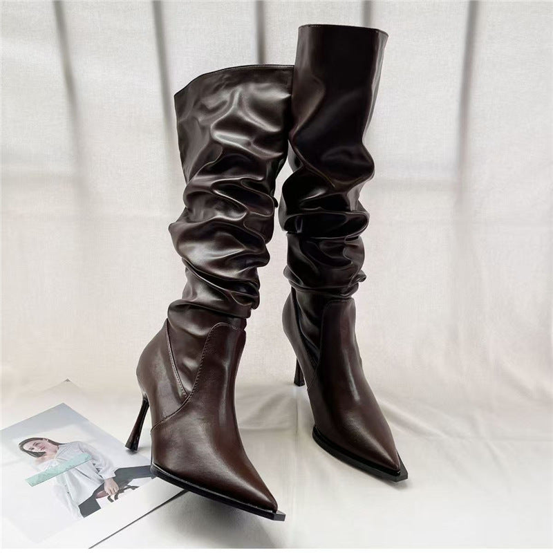 Damen Slouchy kniehohe Stiefel mit spitzer Zehenform und skulpturellem Stiletto-Absatz – Lioré